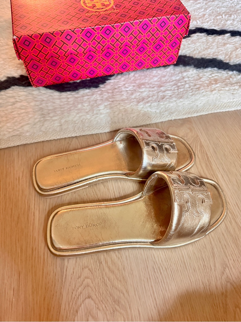 Tory Burch Metallic Gold Slides - Picture 3 of 6